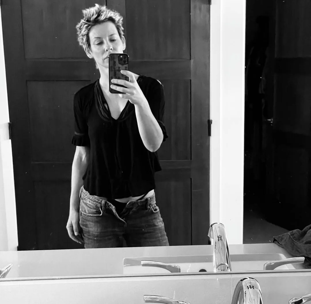 Evangeline Lilly, 41 picture 2 of 3