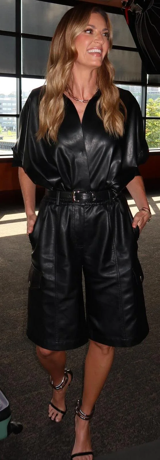 Erin Andrews, 47 picture 1 of 1
