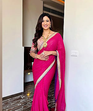 Shweta Tiwari, 44'