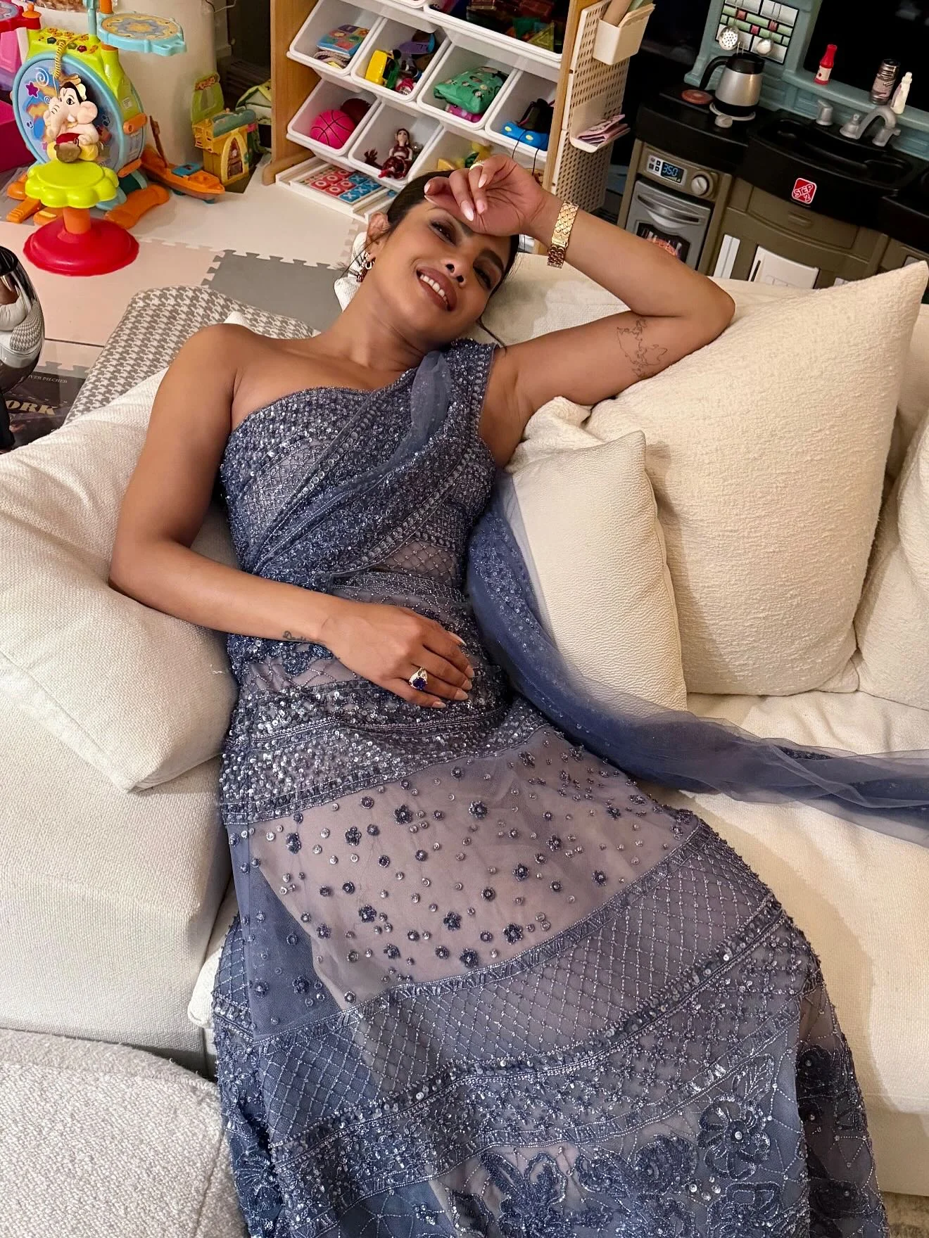 Priyanka Chopra, 43 picture 2 of 2