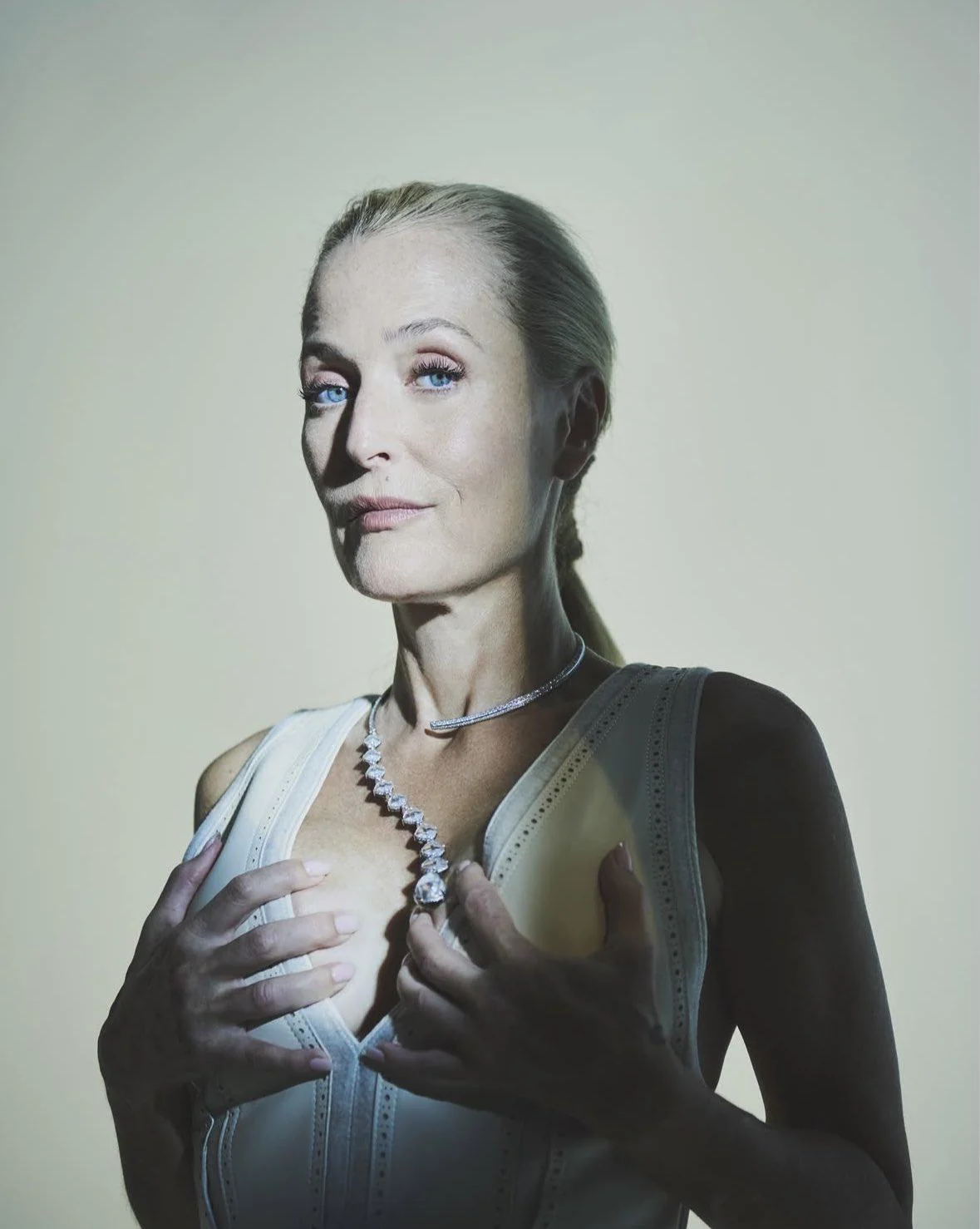 Gillian Anderson, 57 picture 1 of 1