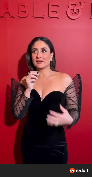 Kareena Kapoor Khan, 45 picture 2 of 2