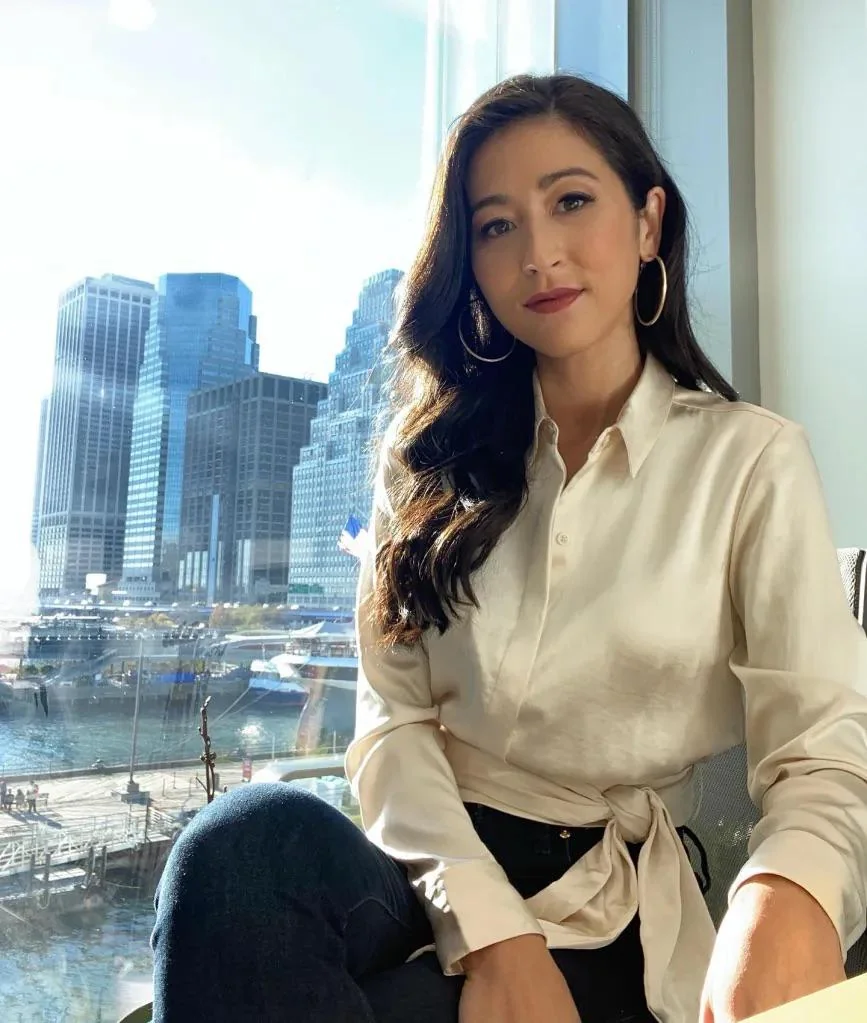 Mina Kimes, 40 picture 1 of 1