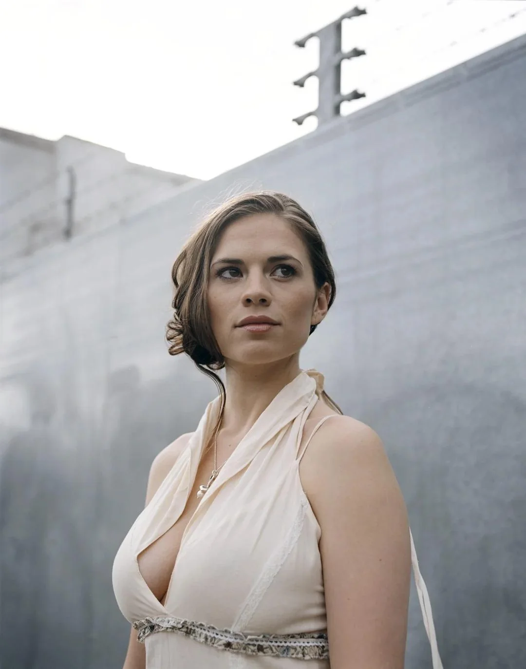 Hayley Atwell, 43 picture 3 of 3