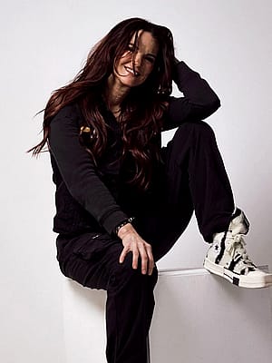 Amy Dumas (Lita), 50'