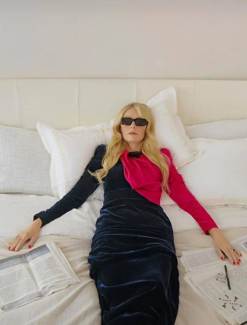 Gwyneth Paltrow, 52 picture 1 of 2