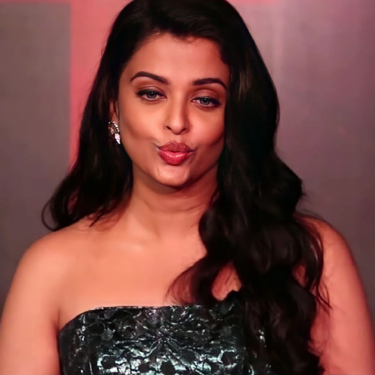 Aishwarya Rai, 50 picture 2 of 10