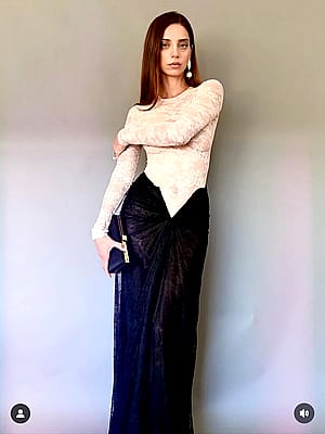 Angela Sarafyan, 42'