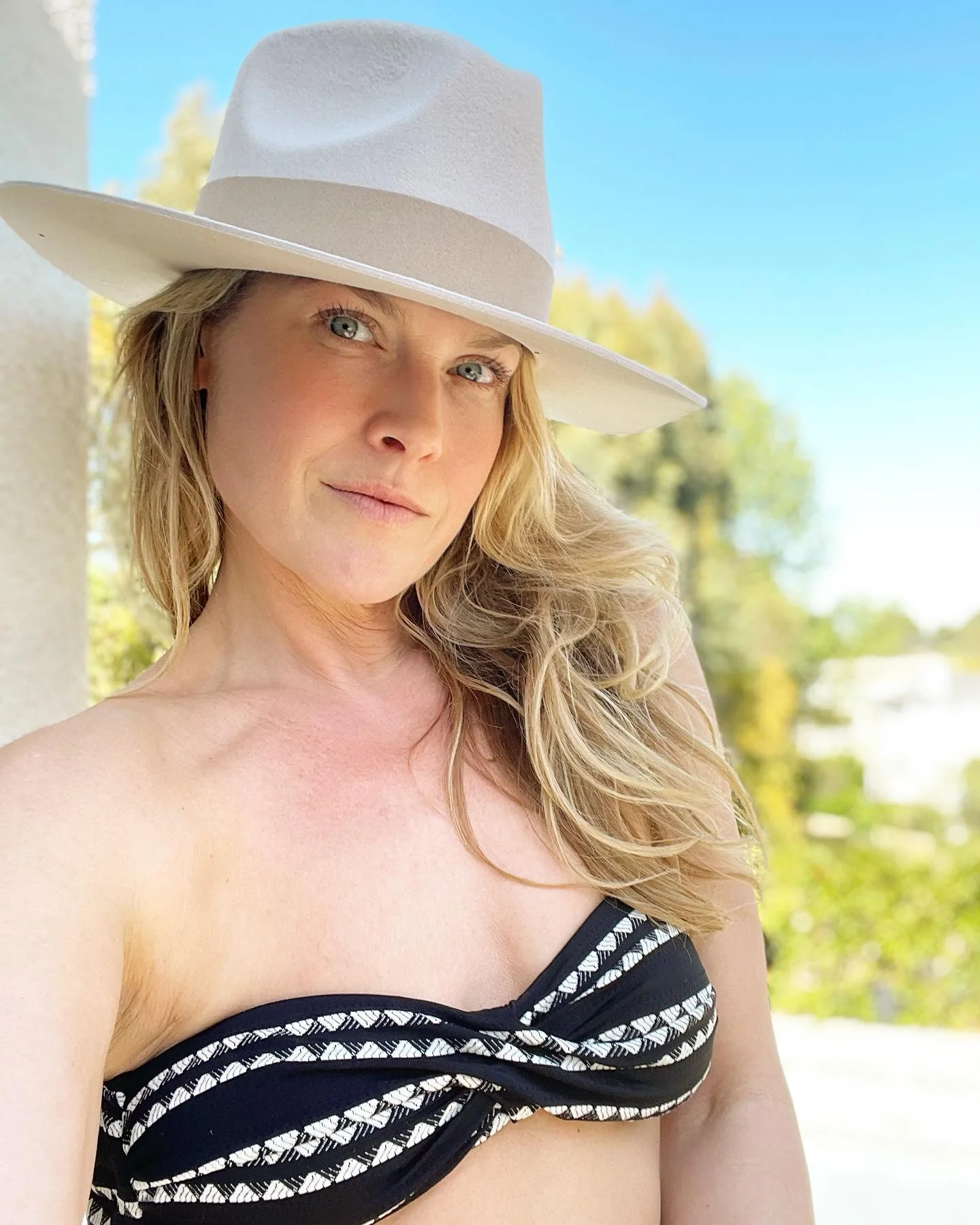 Ali Larter, 49 picture 1 of 1