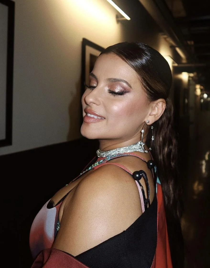 Nelly Furtado, 45 picture 1 of 1