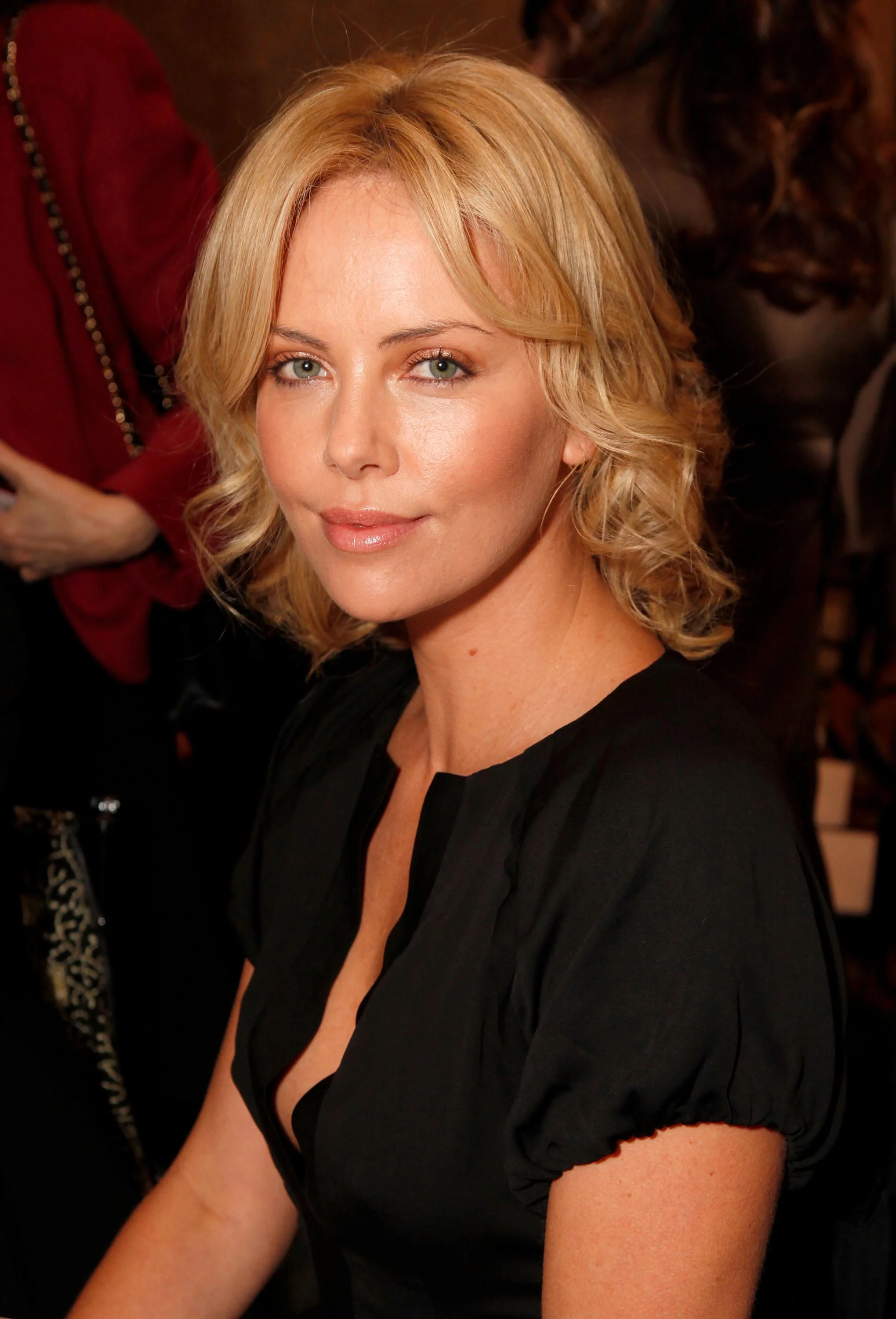 Charlize Theron, 50 picture 1 of 1
