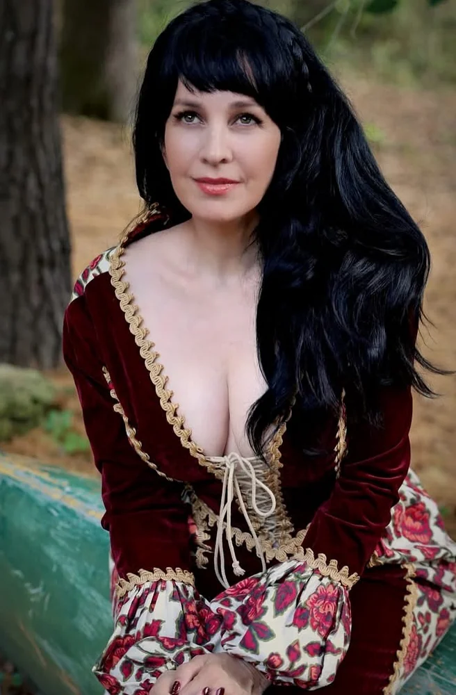 Grey Delisle, 52 picture 1 of 1
