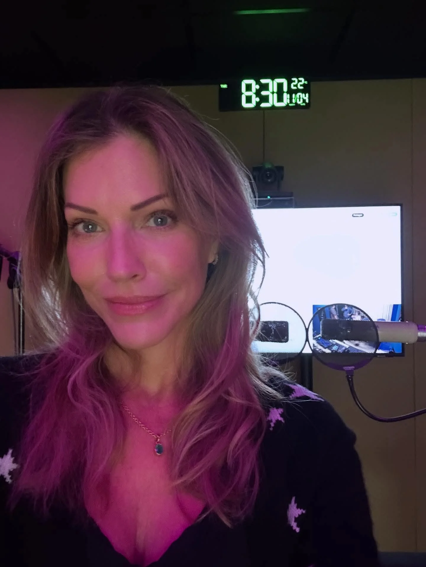 Tricia Helfer, 51 picture 1 of 1