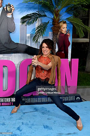 Alanna Ubach, 49'