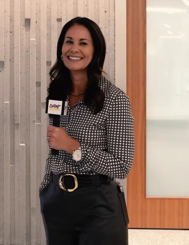 Tracy Wolfson, 50 picture 7 of 8