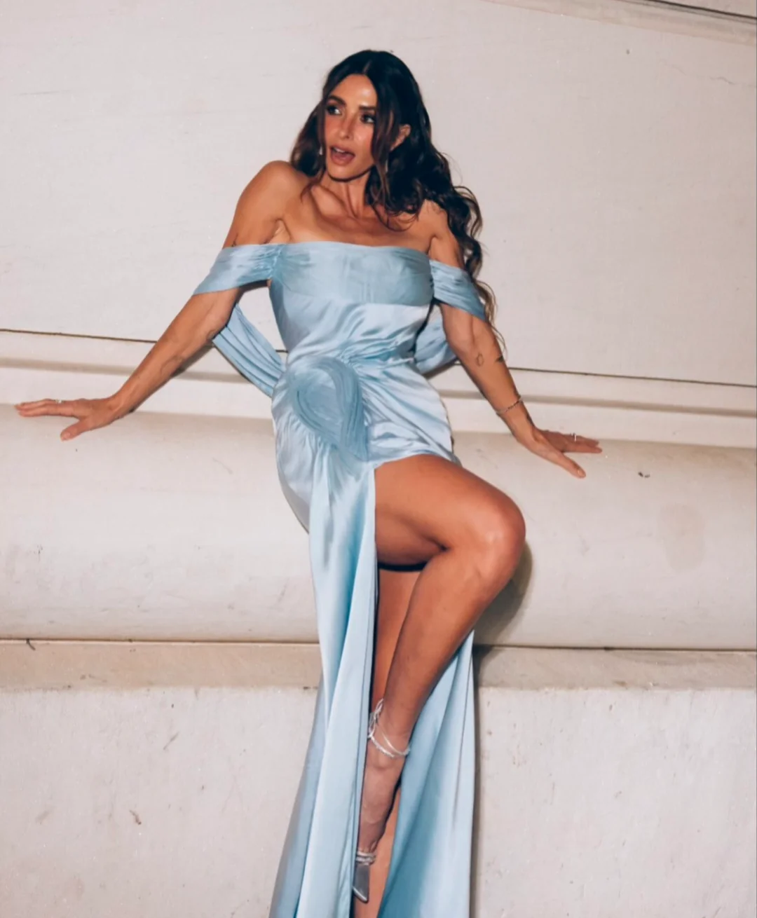 Sarah Shahi, 45 picture 1 of 1