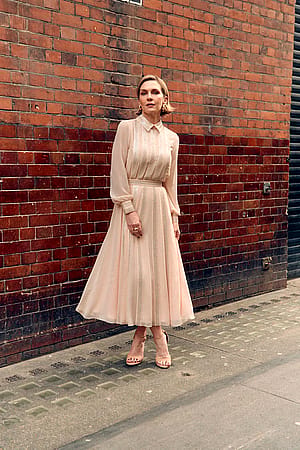 Rhea Seehorn, 53'