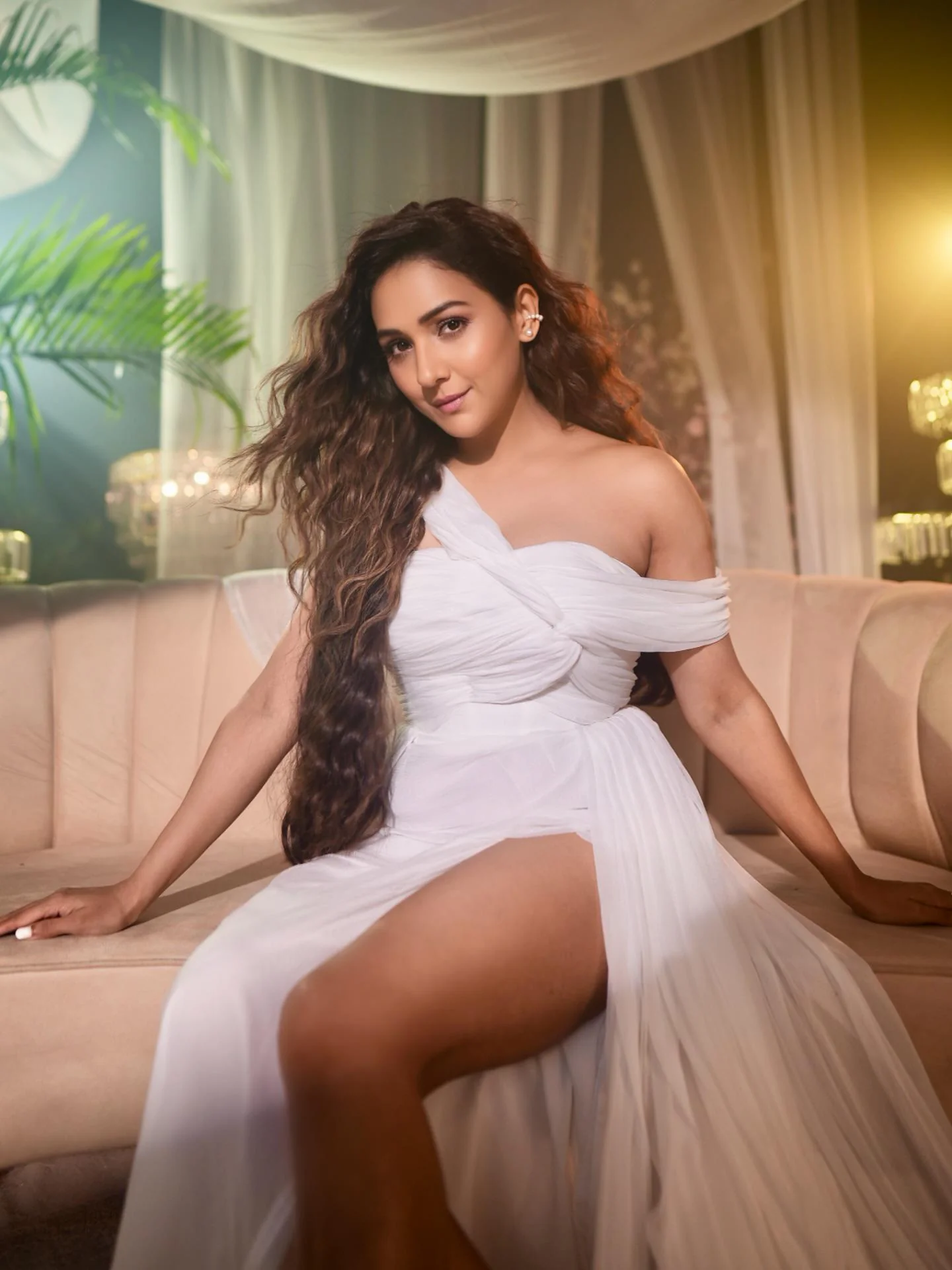 Neeti Mohan, 45 picture 1 of 1