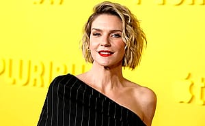Rhea Seehorn, 53'