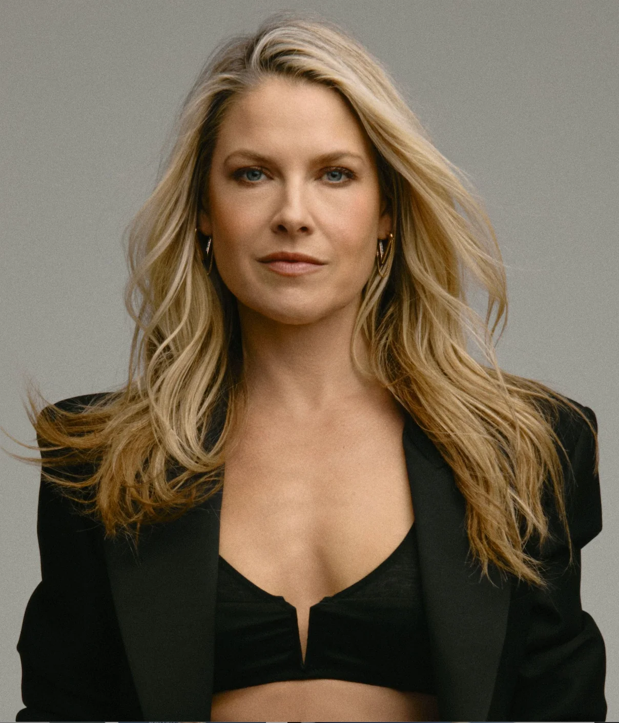 Ali Larter, 49 picture 2 of 2
