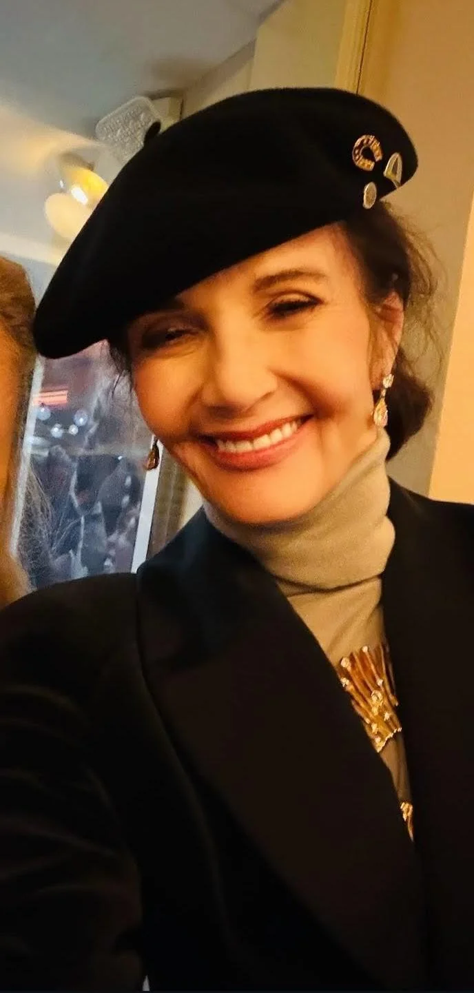 Lynda Carter, 73 picture 1 of 1