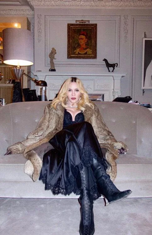 Madonna, 67 picture 2 of 3