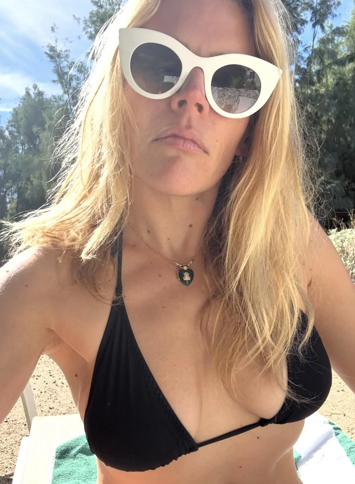Busy Philipps, 46 picture 1 of 1