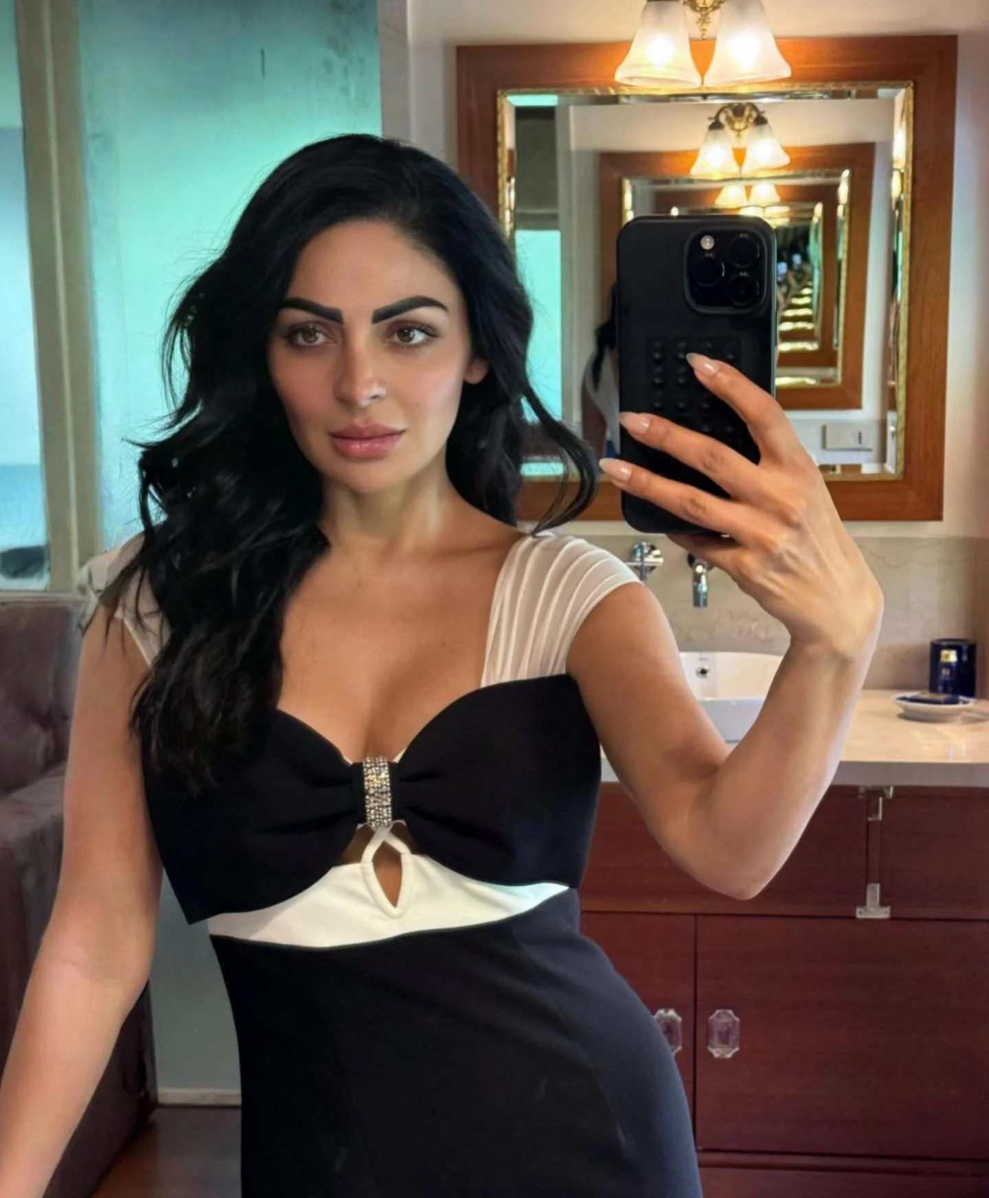 Neeru Bajwa, 45 picture 1 of 1