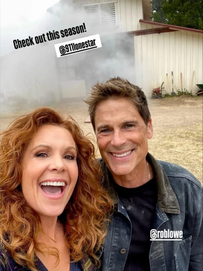 Robyn Lively, 52 picture 1 of 3