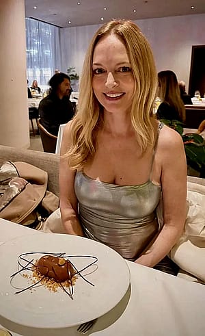 Heather Graham, 55'