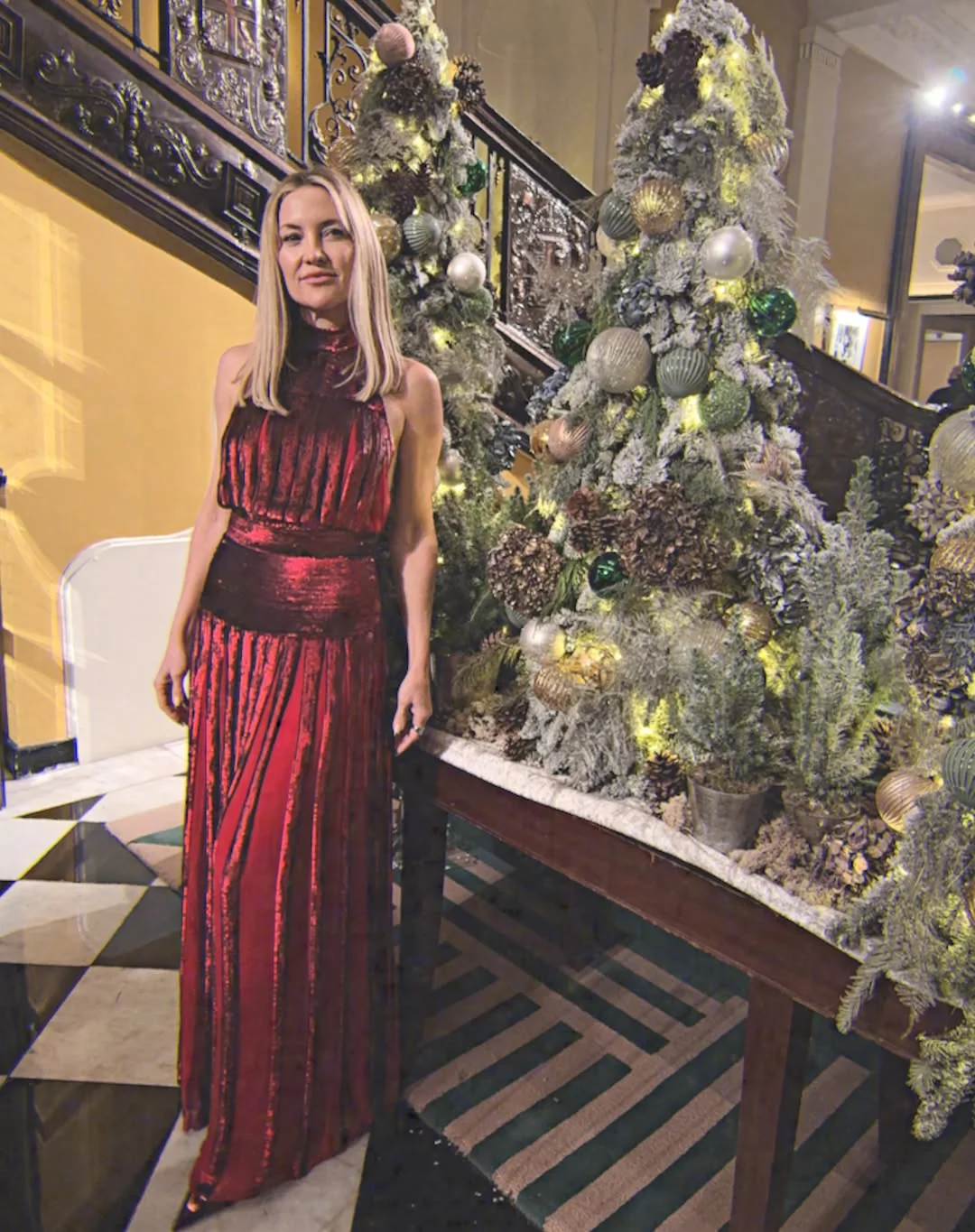 Kate Hudson, 46 picture 1 of 4