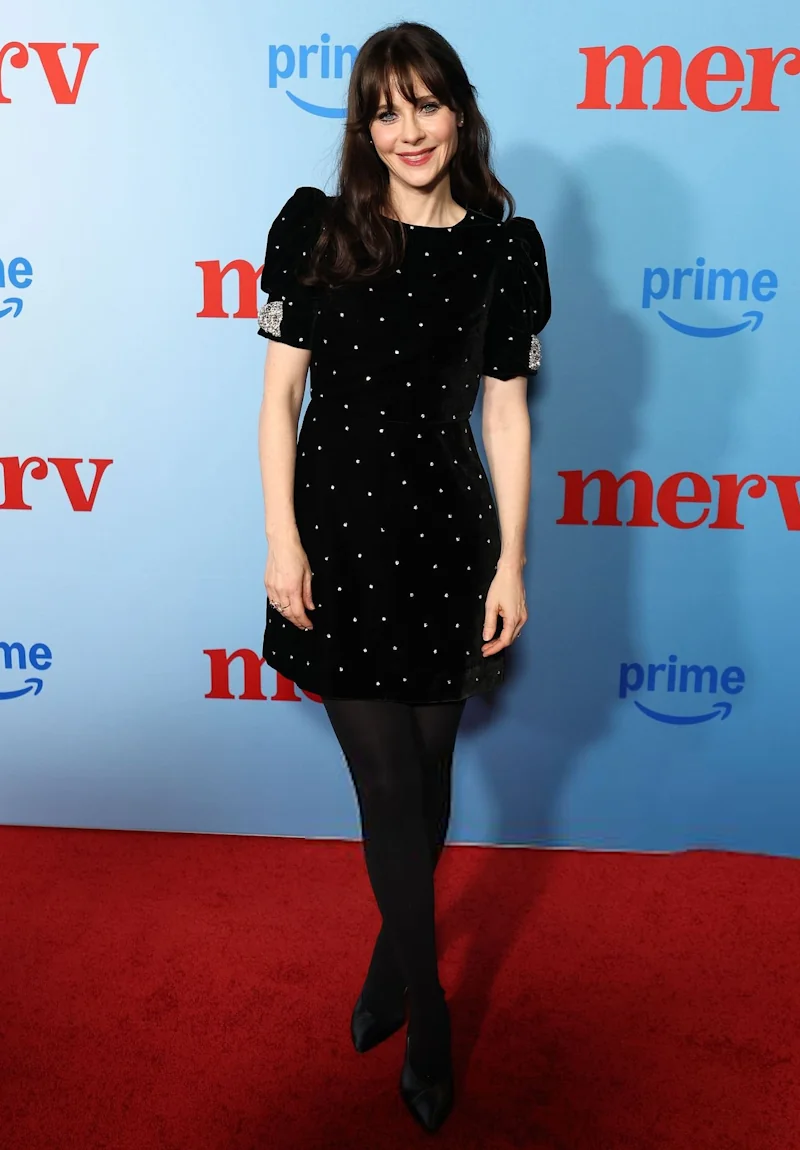 Zooey Deschanel, 45 picture 1 of 1