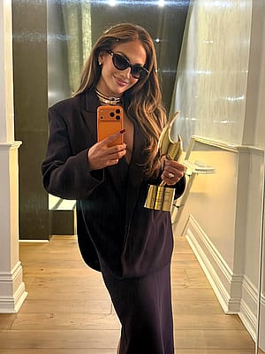 Jennifer Lopez, 56'