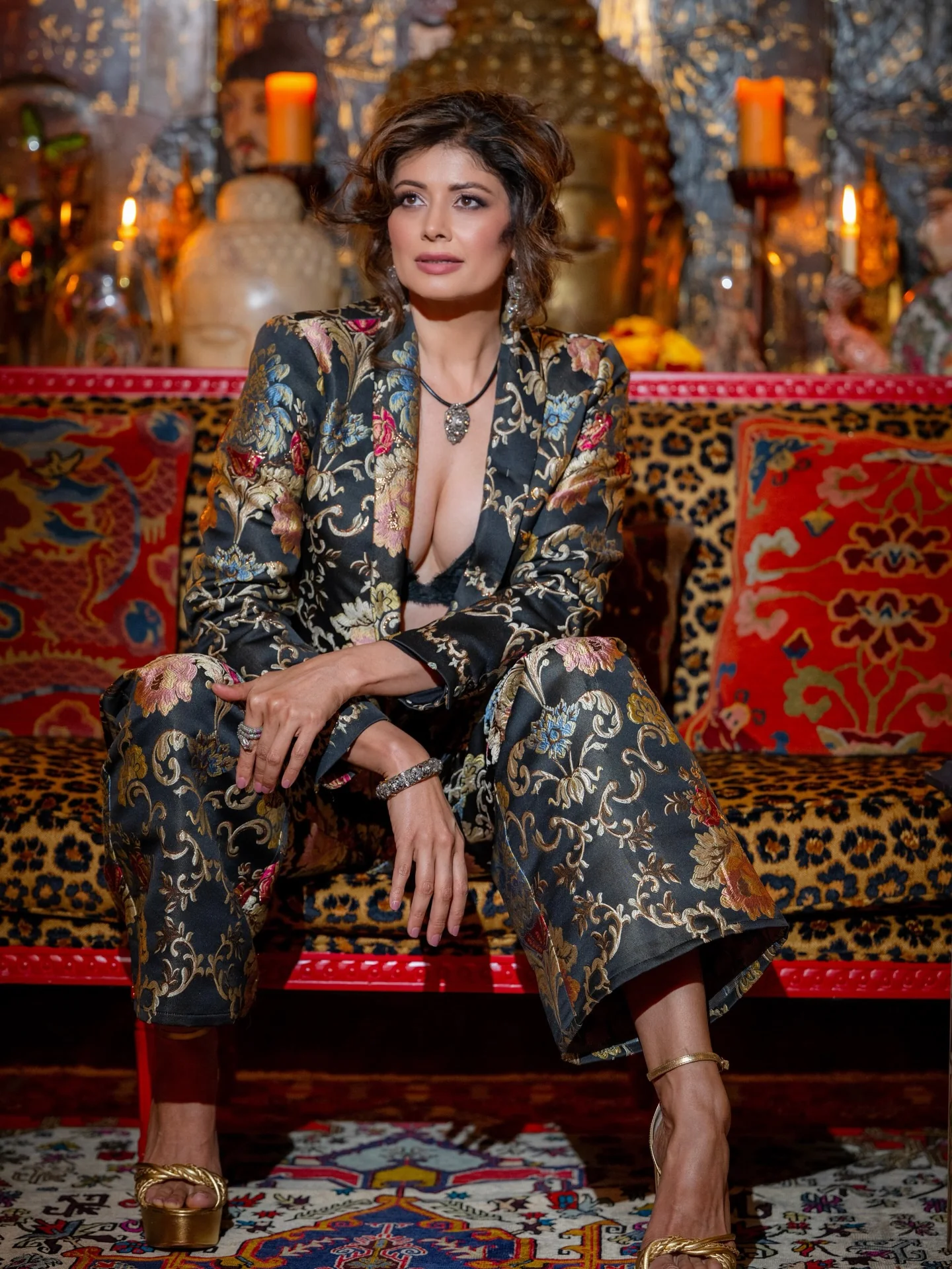 Pooja Batra, 49 picture 4 of 4