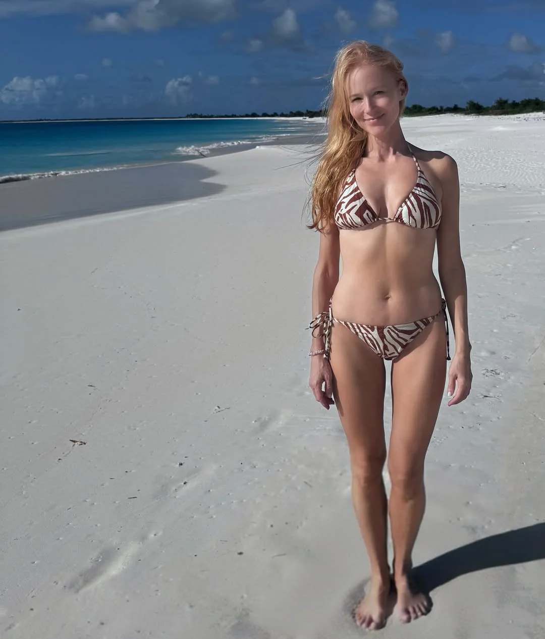 Jewel Kilcher, 51 picture 1 of 2