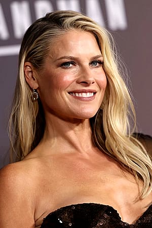 Ali Larter, 48'