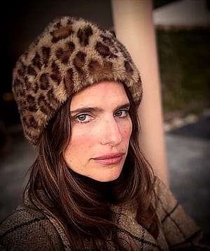 Lake Bell, 46'