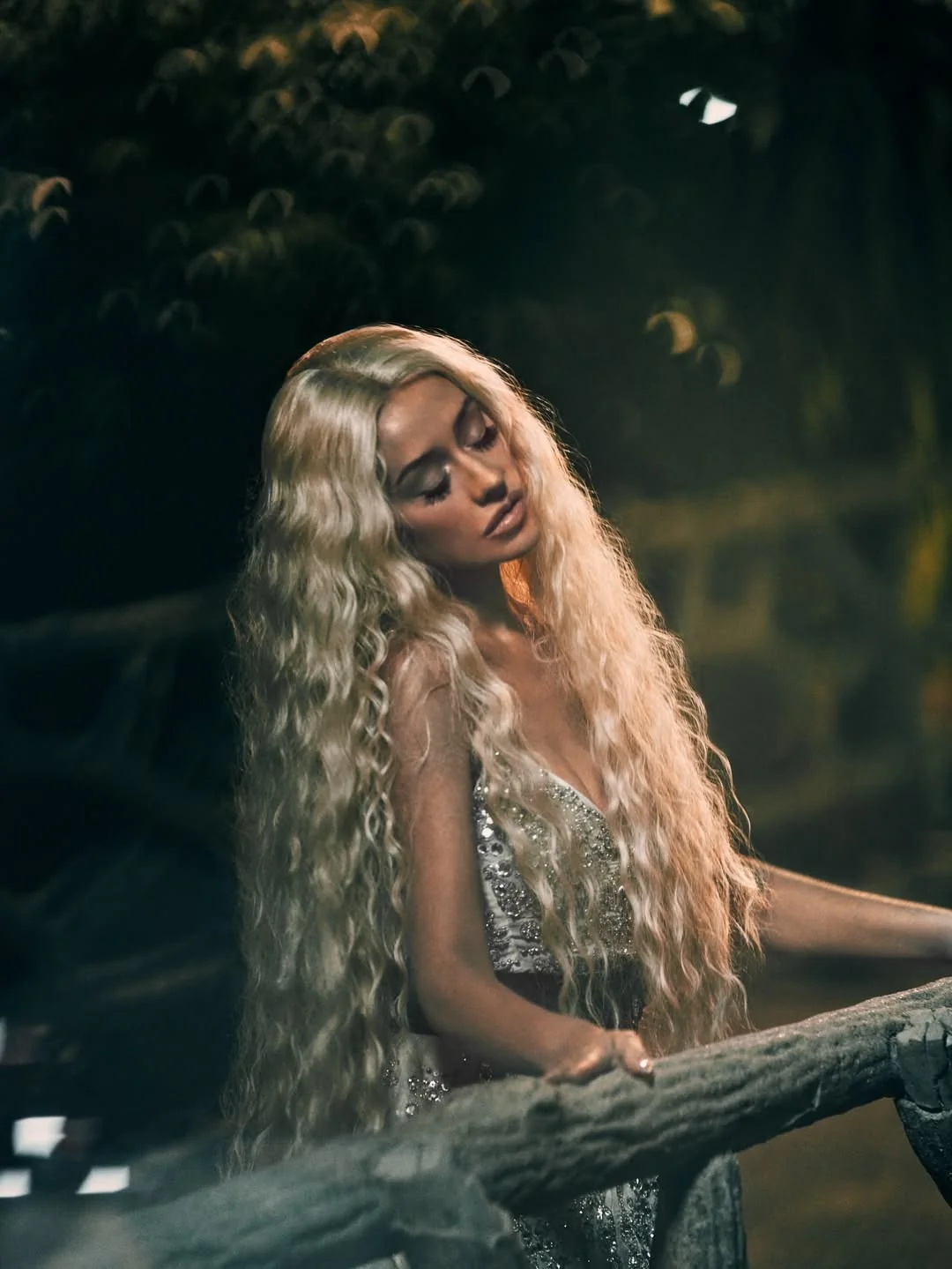 Christina Aguilera, 44 picture 3 of 8