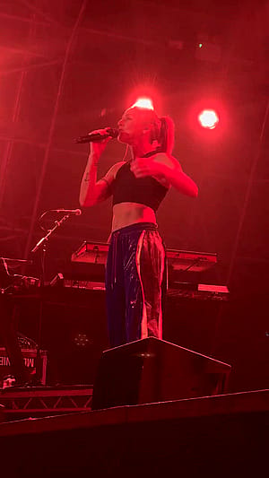 Melanie C, 52'