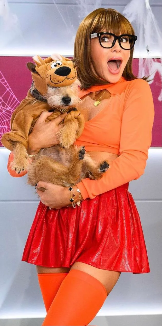 Amanda Holden, 53 picture 3 of 8