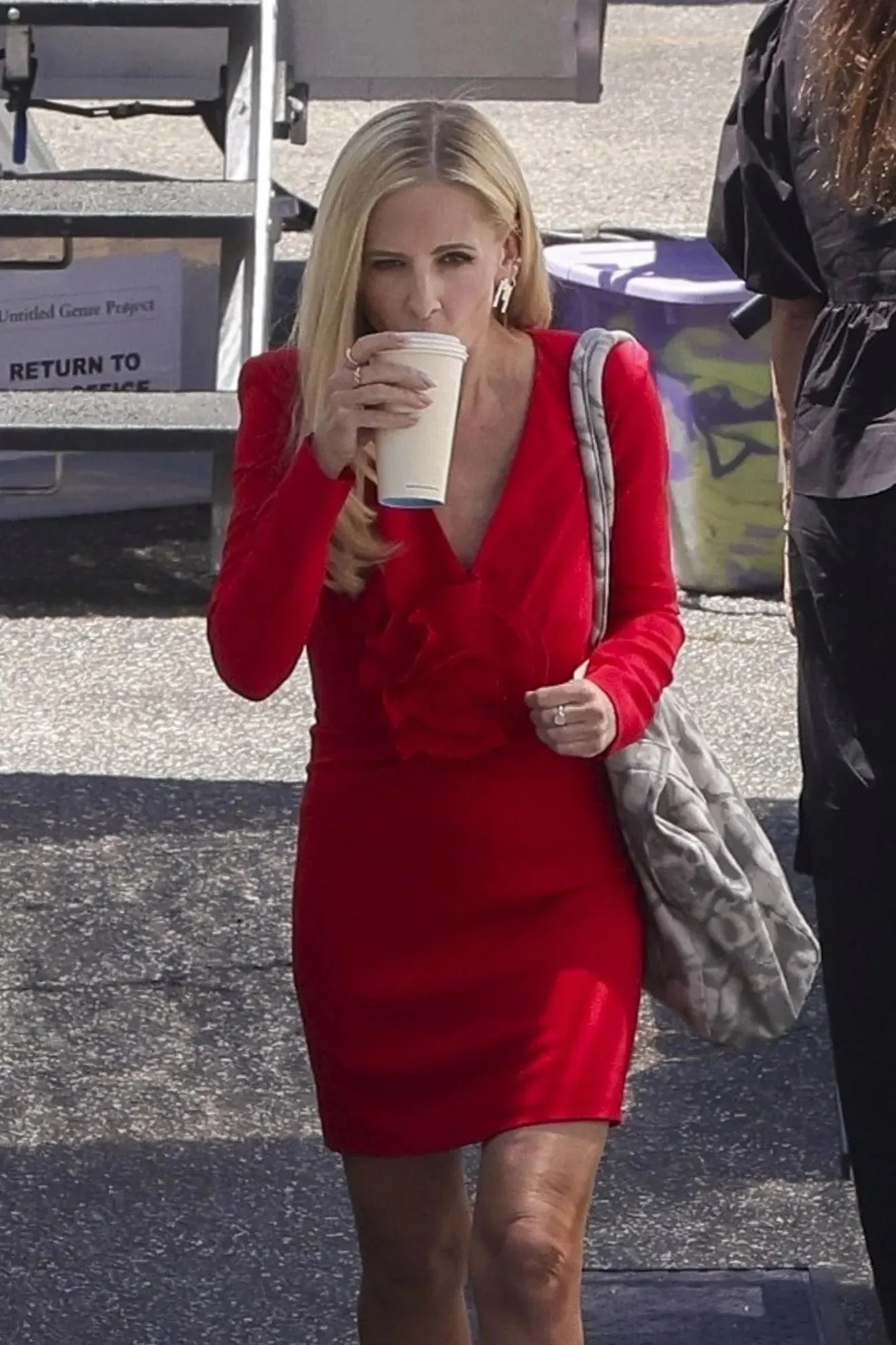 Sarah Michelle Gellar, 48 picture 1 of 6