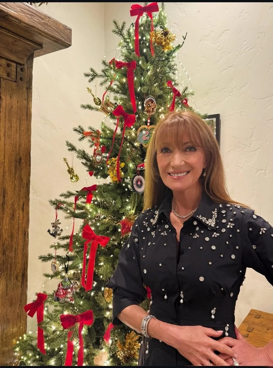 Jane Seymour, 74 picture 1 of 1