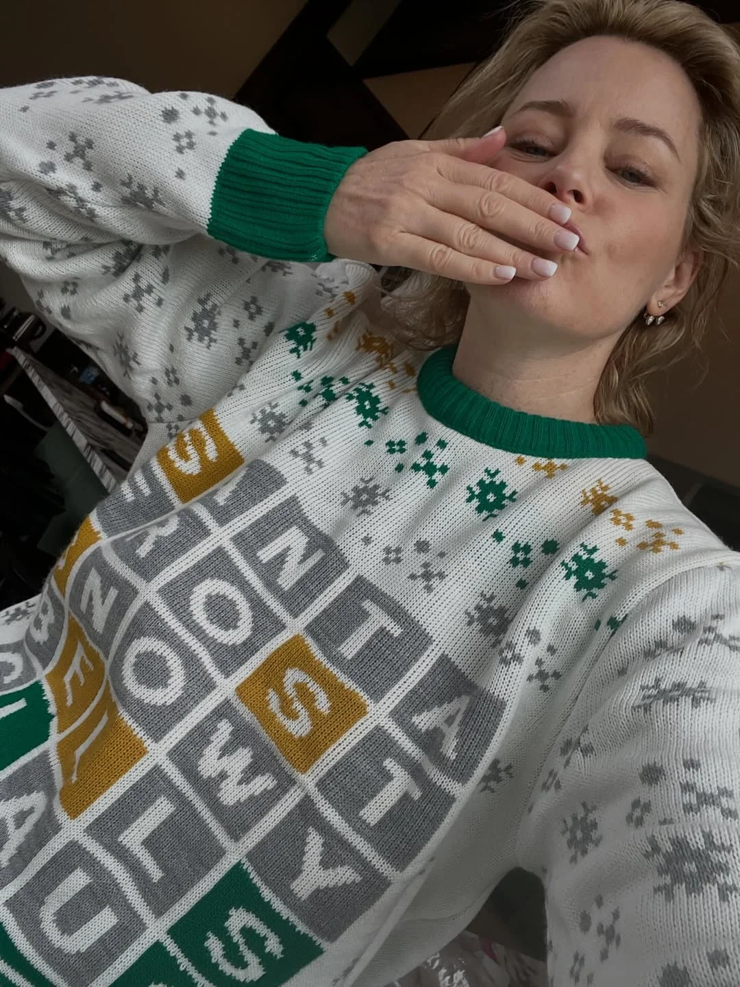Elizabeth Banks, 51 picture 1 of 5