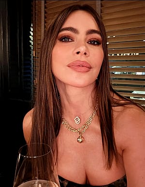Sofia Vergara, 53'