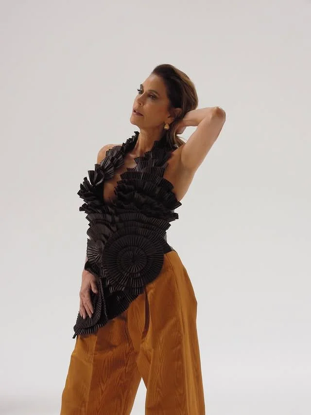 Teri Hatcher, 60 picture 1 of 8