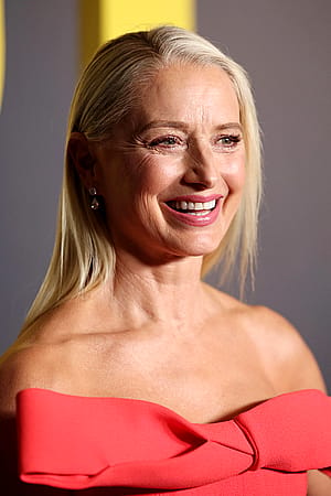 Katherine LaNasa, 59'