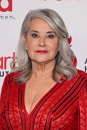 Lorraine Bracco, 70'