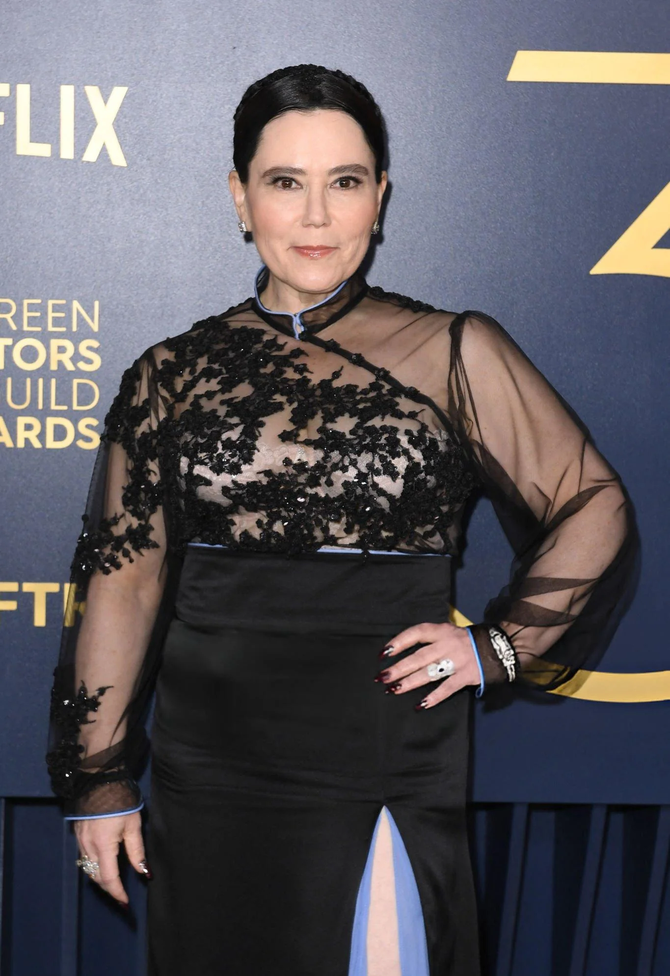 Alex Borstein, 53 picture 2 of 12