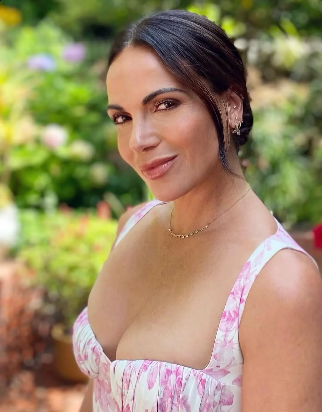 Lana Parrilla, 48 picture 2 of 2