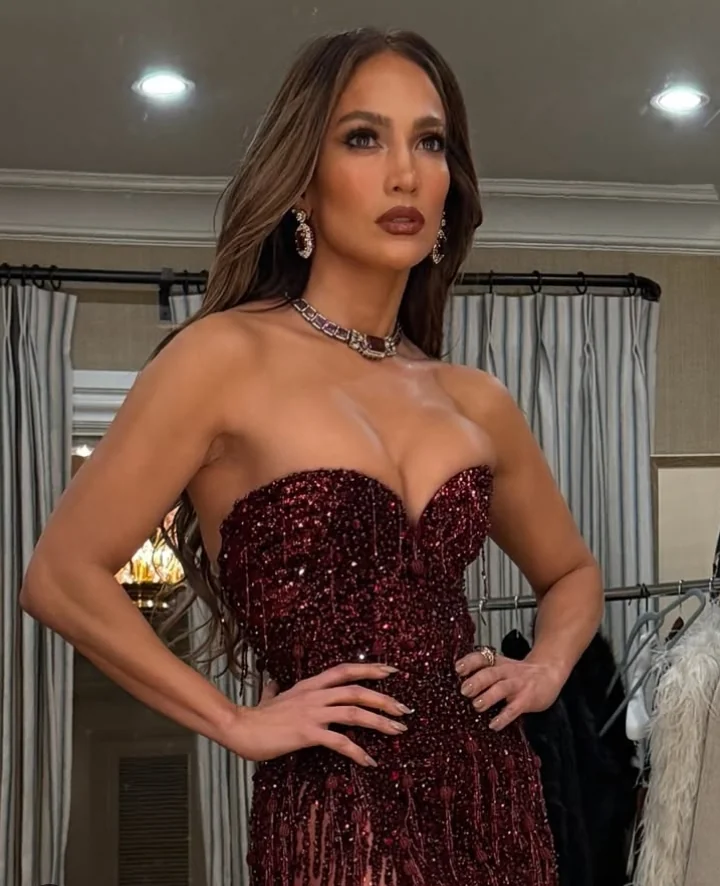 Jennifer Lopez, 56 picture 1 of 1